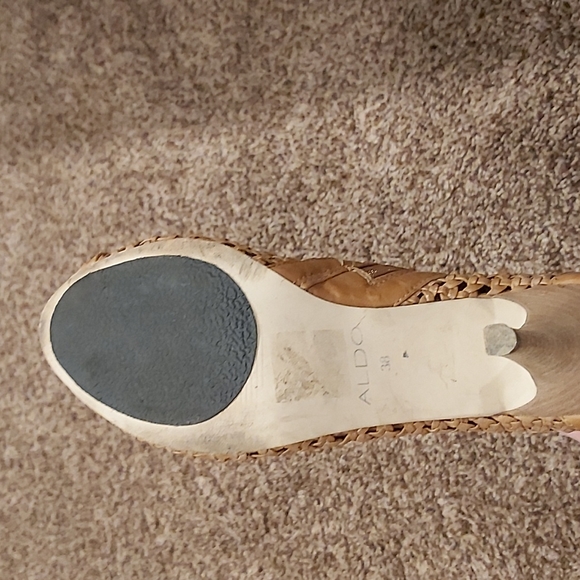 High heeled sandal from Aldo, size 8 - Picture 4 of 4